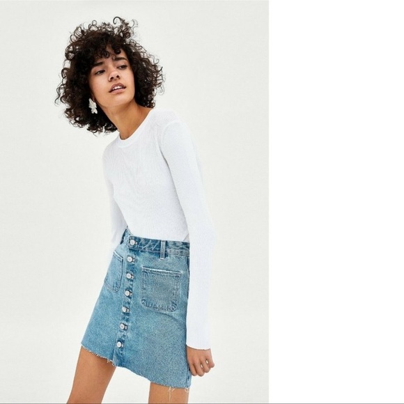 ZARA Womens Denim Jean Mini Skirt Light Wash Button Front A-Line High Rise Small - Picture 3 of 12